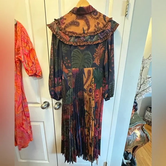 FARM Rio Dark Floral Paisley Pleated Maxi Dress in Navy, Burgundy, Green - Picture 9 of 12